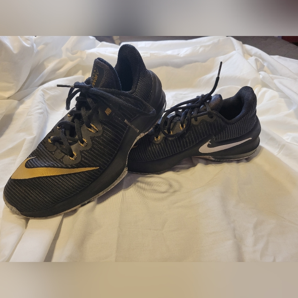 Nike Air Max Infuriate 2